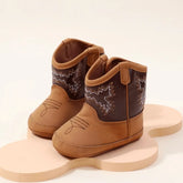 bota-country-bebe-menino-marrom-caramelo-detalhe-bordado-costura-lateral