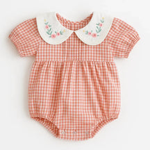 romper xadrez rosa com gola bordada 