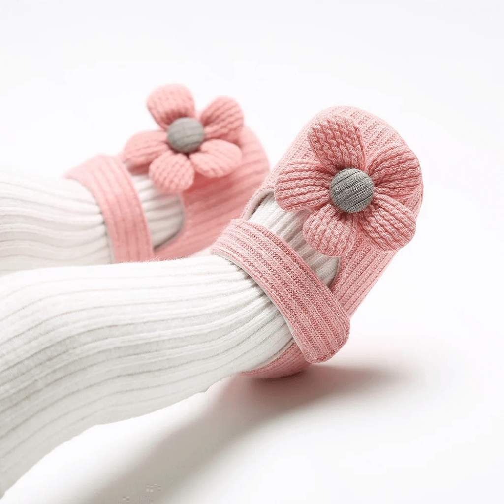 Sapatos de Algodão com Flor para Bebê Menina – Sola Macia e Conforto dos 0 aos 18 Meses