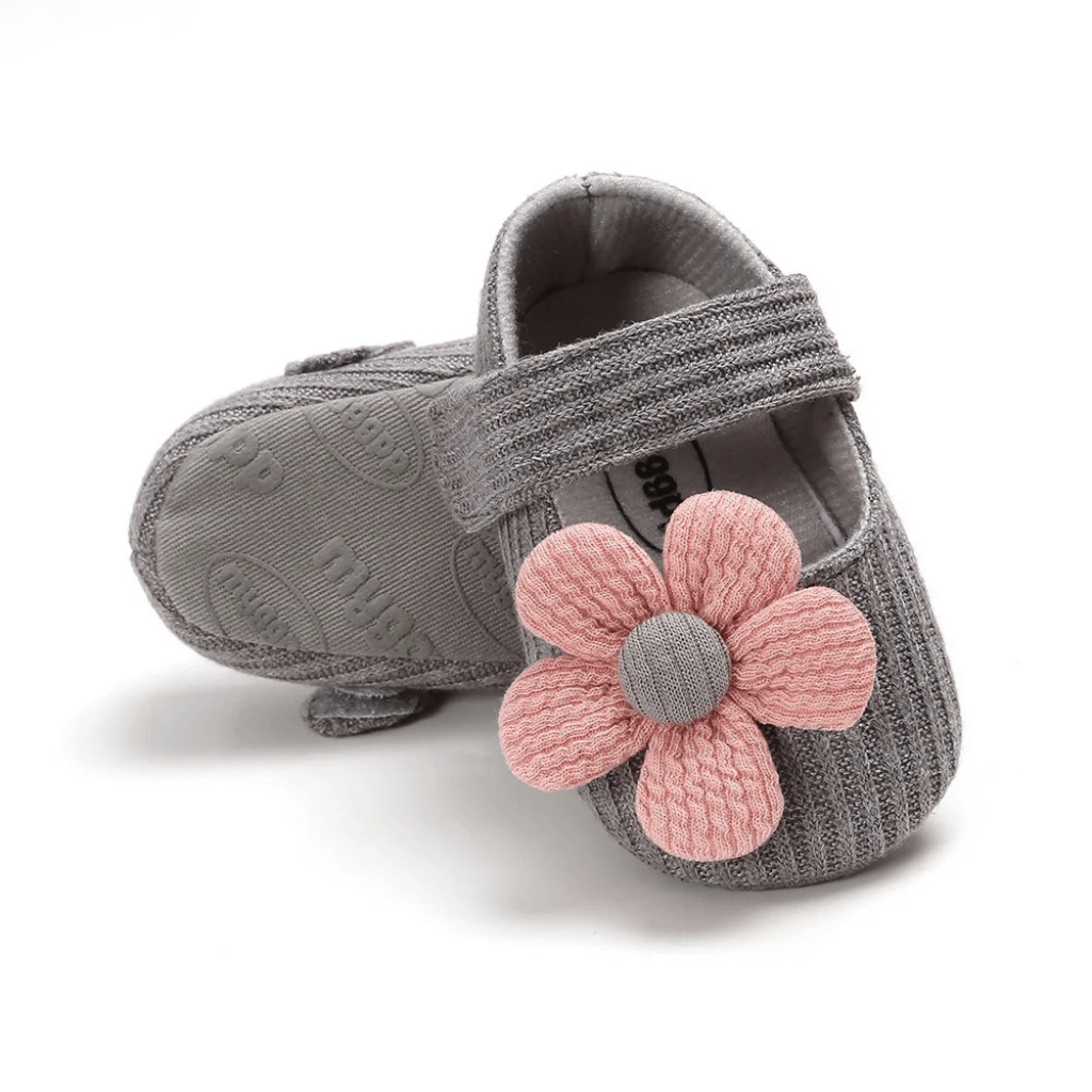 Sapatos de Algodão com Flor para Bebê Menina – Sola Macia e Conforto dos 0 aos 18 Meses